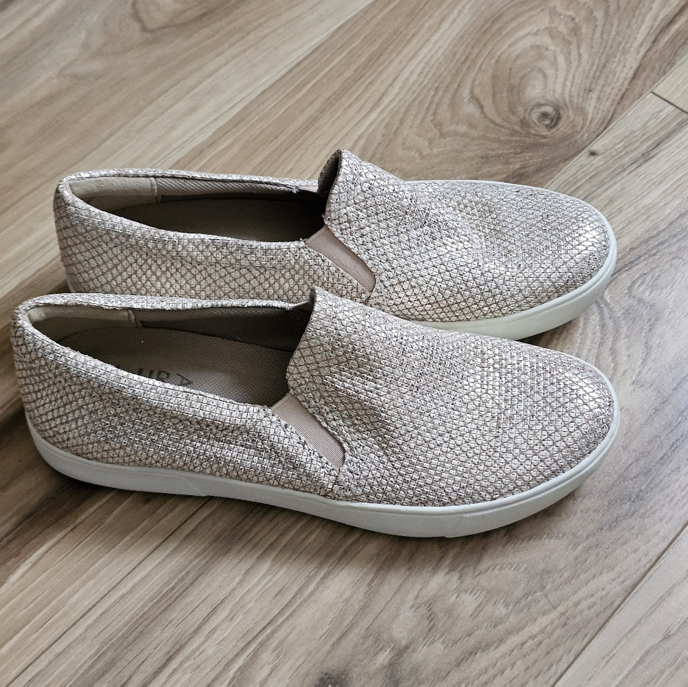 Naturalizer Zola  Womans Size 6 M  Tan / Gold / White Leather Textured  NWT
